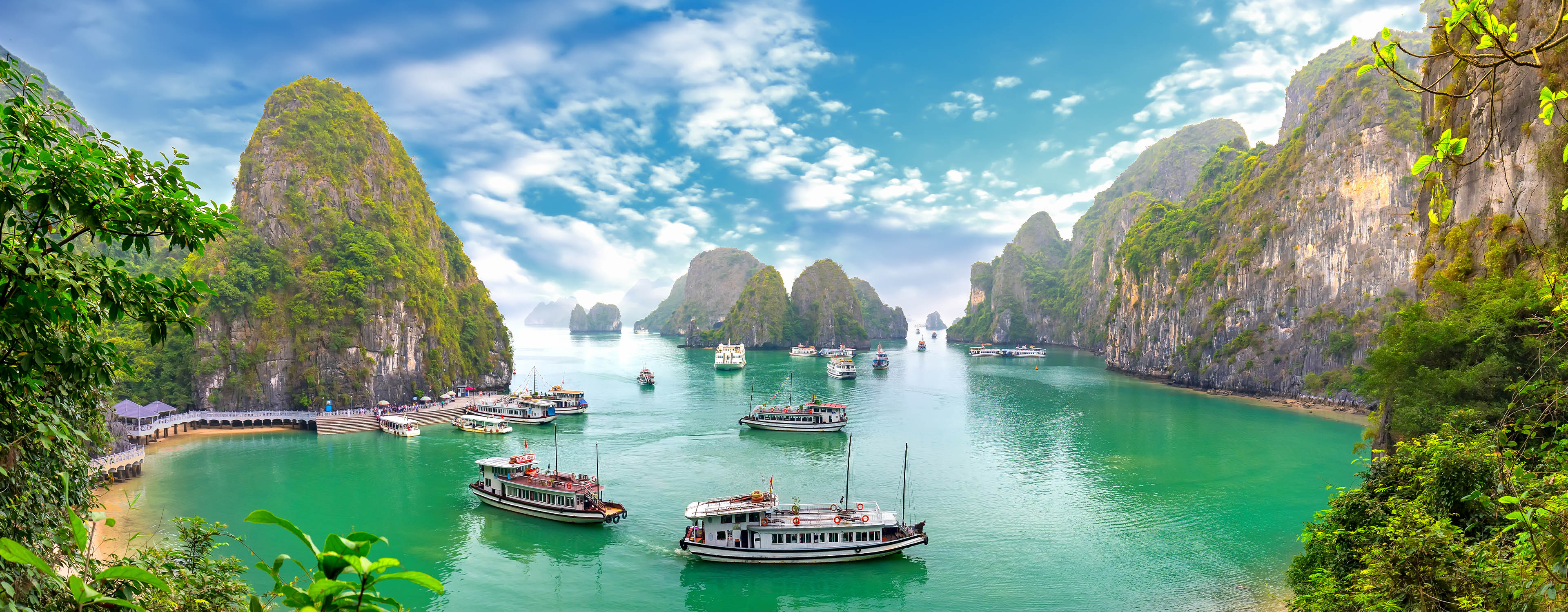 Travel Plug Adaptors - Vietnam